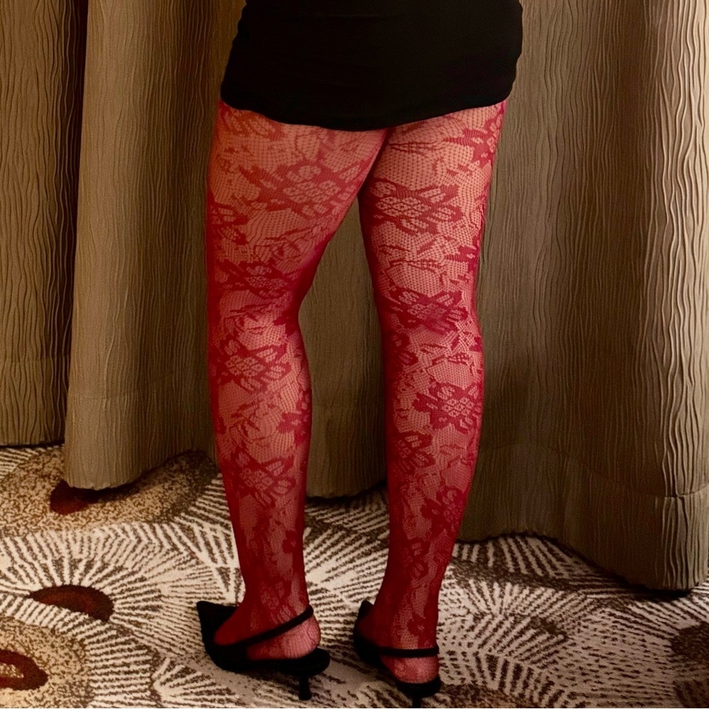 Lace Pattern Sheer Tights - Red - Picture 4 of 8